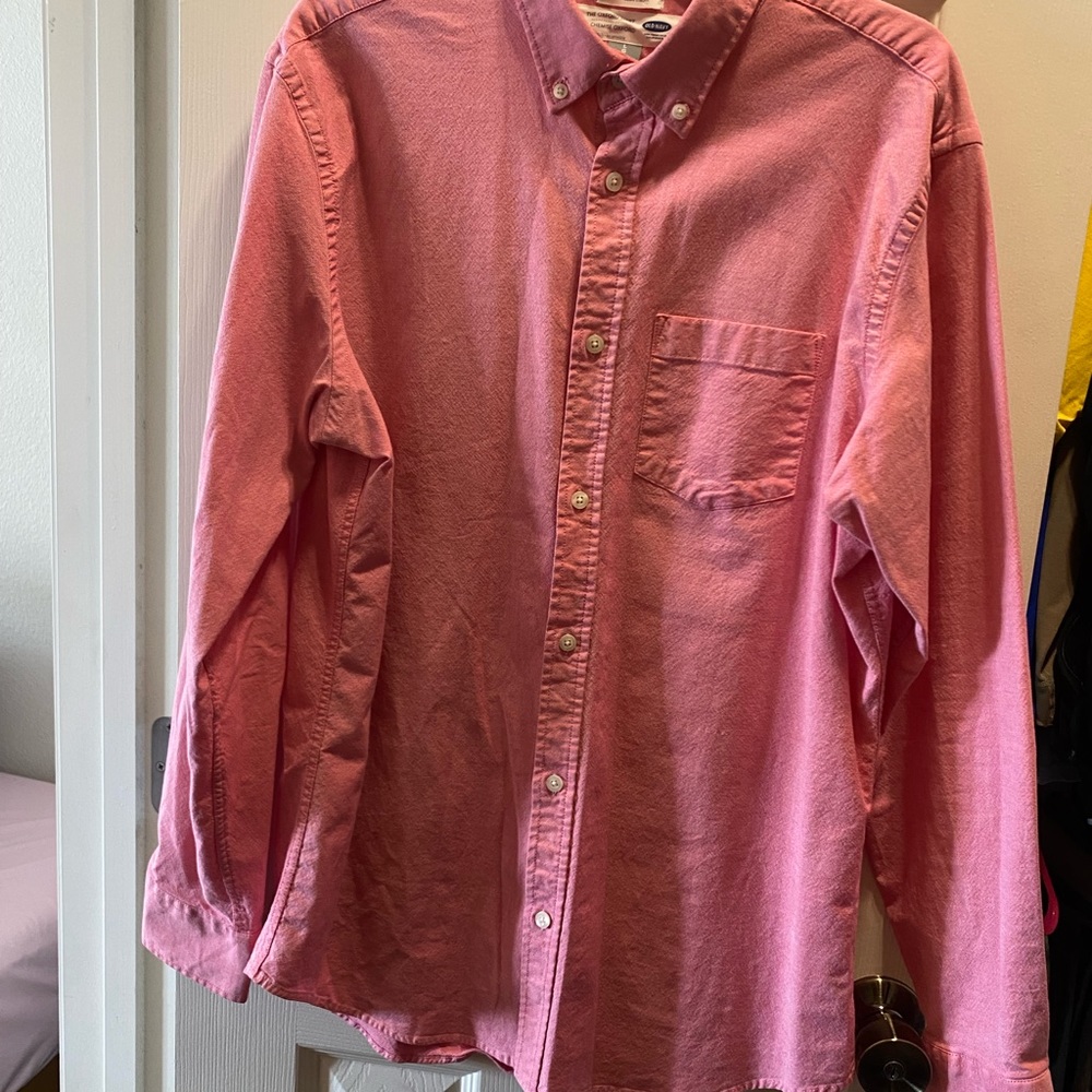 old navy pink shirt